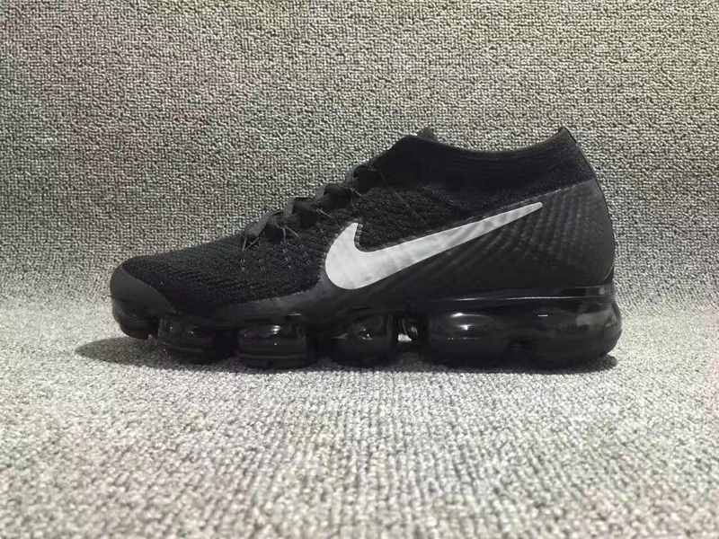 air vapormax noir et blanche